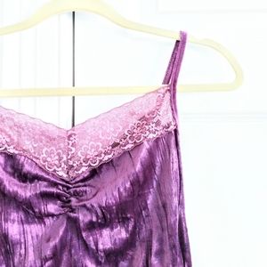 🔴 3 for $25! Vintage cami velour tank top